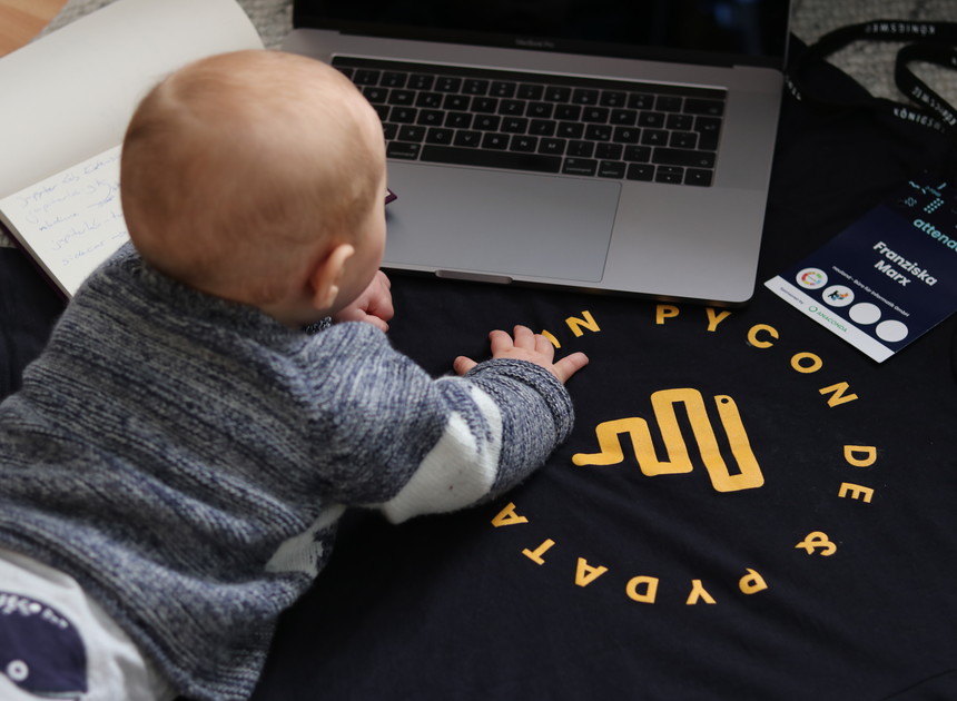 Lessons learned: Mit Baby auf Konferenz-Titleimage